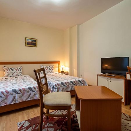 Primavera 1 Hotel Pazardzhik Exterior foto