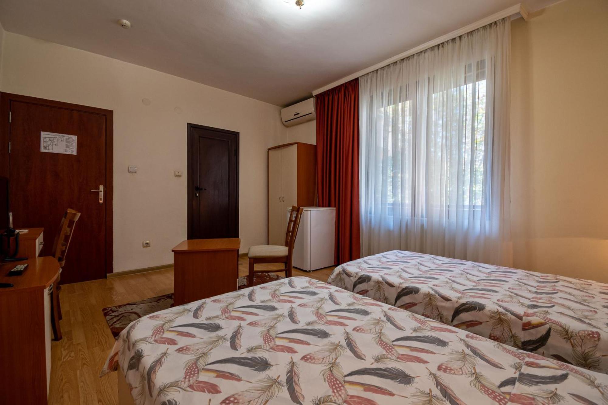 Primavera 1 Hotel Pazardzhik Exterior foto